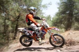 תומר שמש מנצח E1